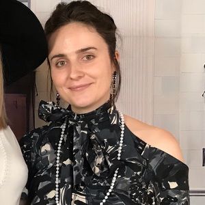 Meet your Posher, Elizabeth